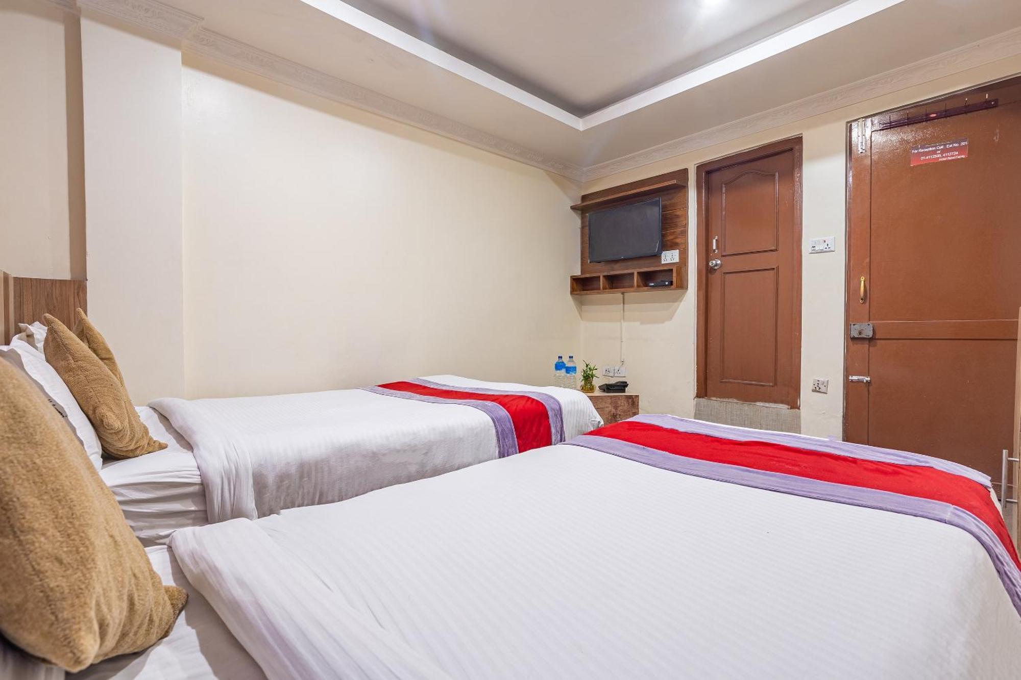Oyo 821 Hotel Gauri كاتماندو المظهر الخارجي الصورة