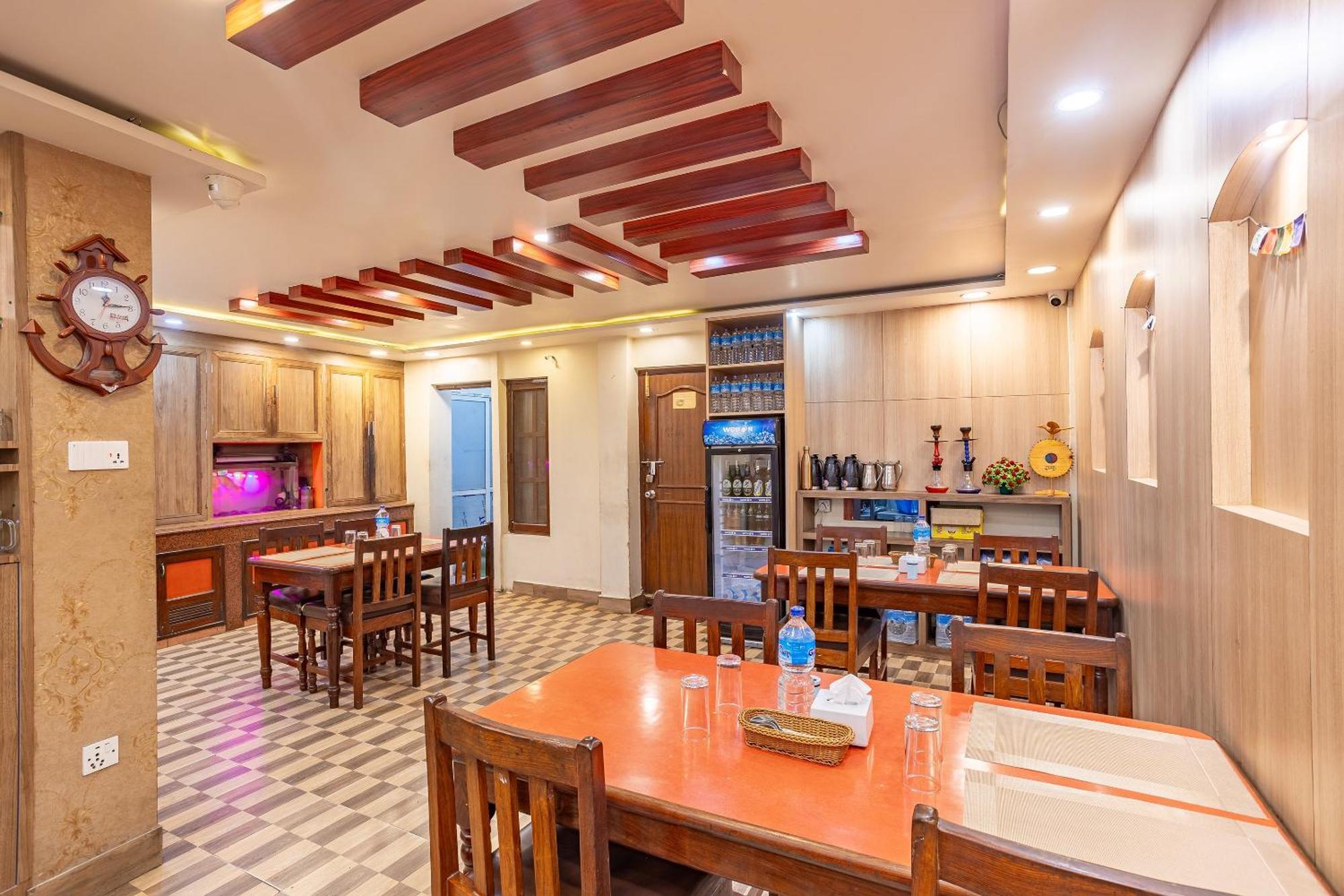 Oyo 821 Hotel Gauri كاتماندو المظهر الخارجي الصورة