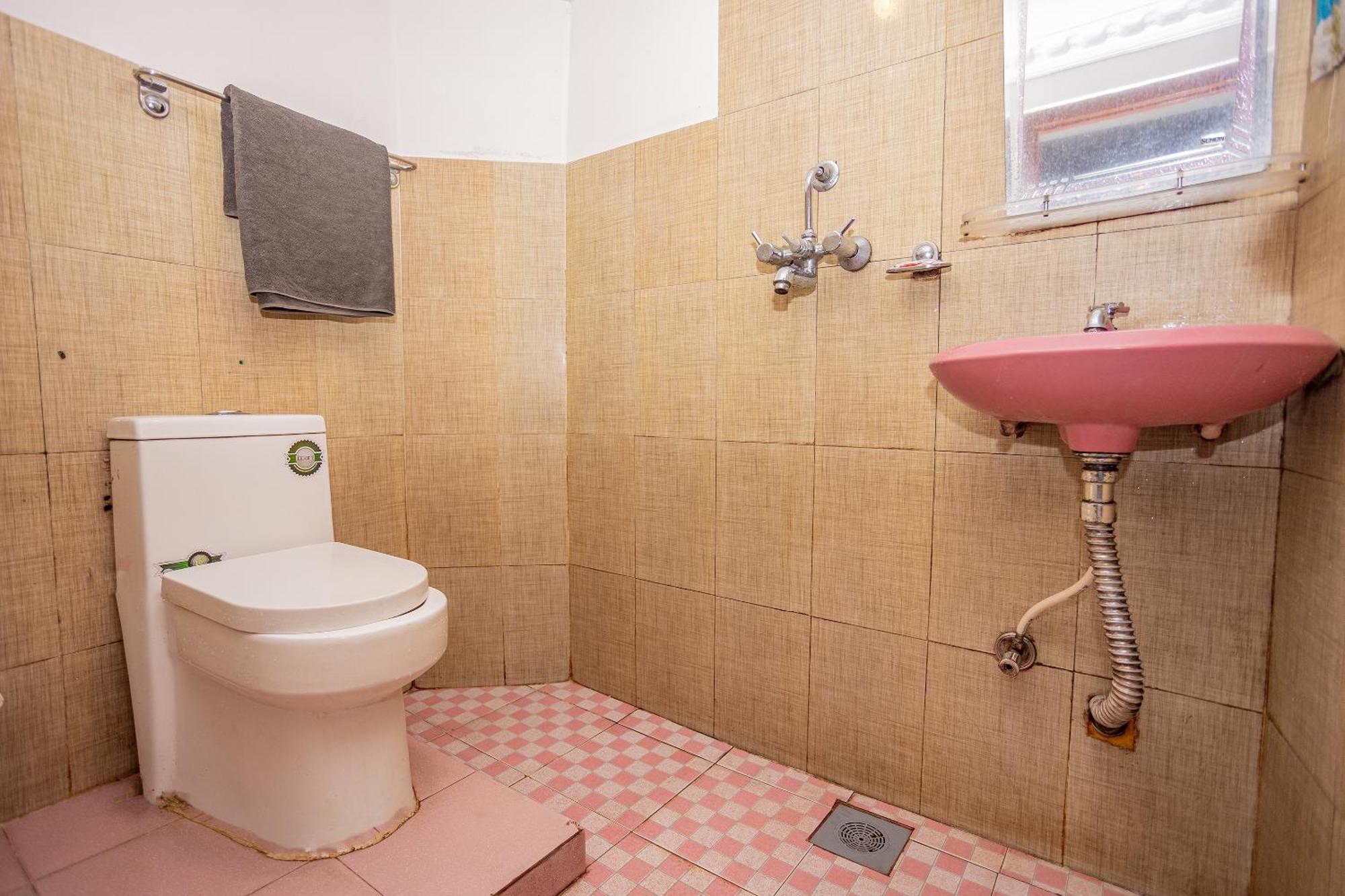 Oyo 821 Hotel Gauri كاتماندو المظهر الخارجي الصورة